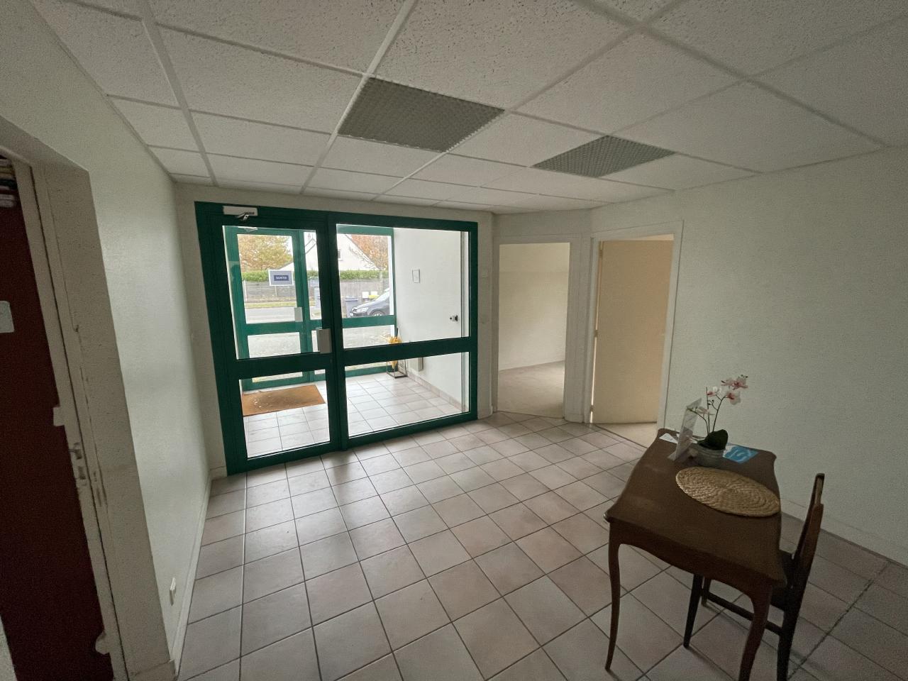 Bureau Saint-Avertin 91m² Location bureau Saint-Avertin Indre-et-Loire OLBUR2317659 1